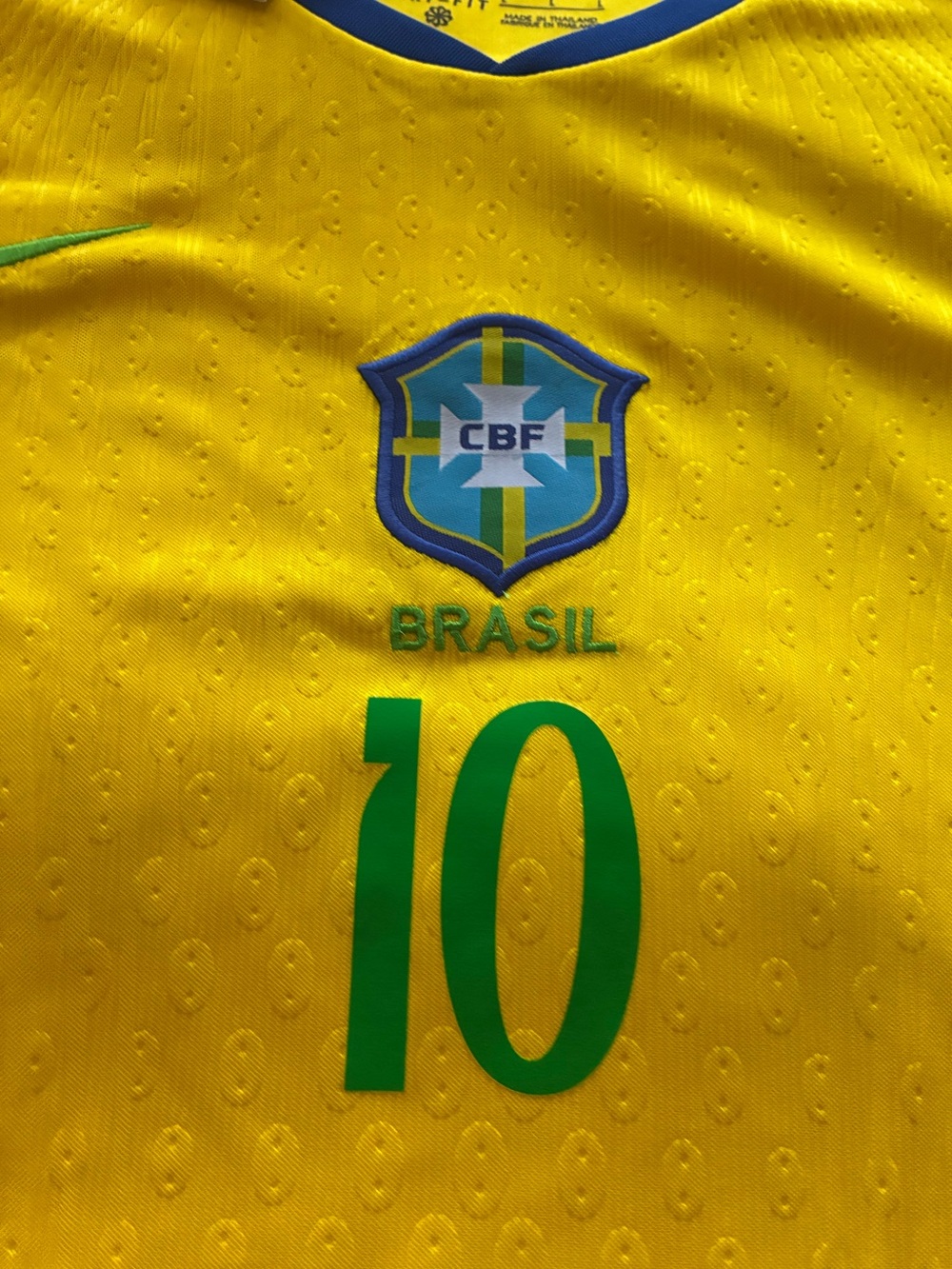 NIKE BRAZIL SOCCER TEAM 25/26 WORLD CUP JERSEY - Picture 6 of 14